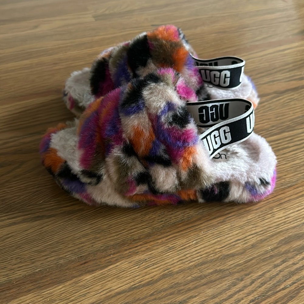 Ugg Fluff Yea Slides